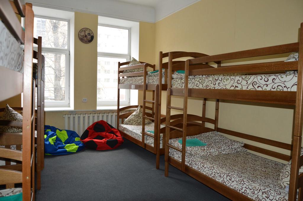 Lviv Lucky Hostel エクステリア 写真