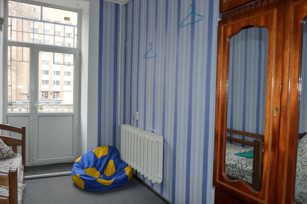 Lviv Lucky Hostel エクステリア 写真