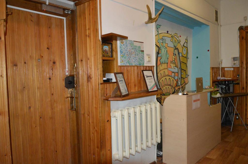 Lviv Lucky Hostel エクステリア 写真