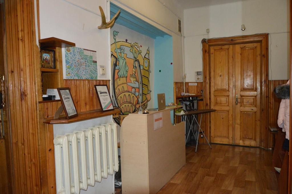 Lviv Lucky Hostel エクステリア 写真