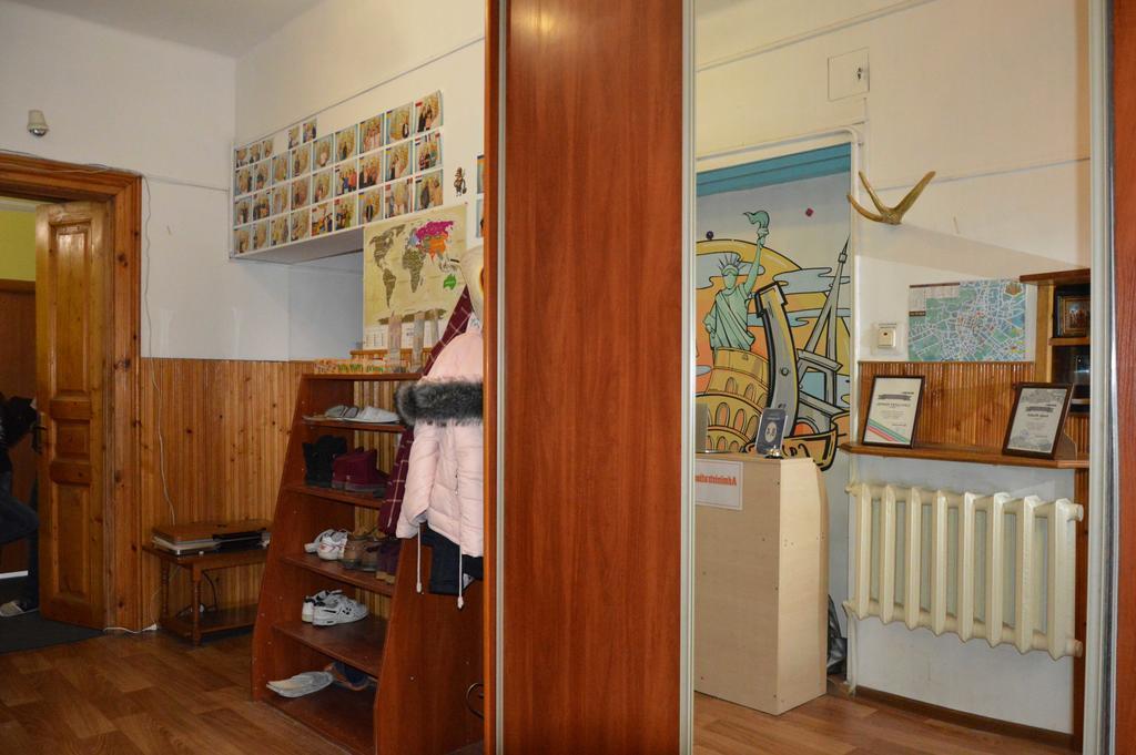 Lviv Lucky Hostel エクステリア 写真