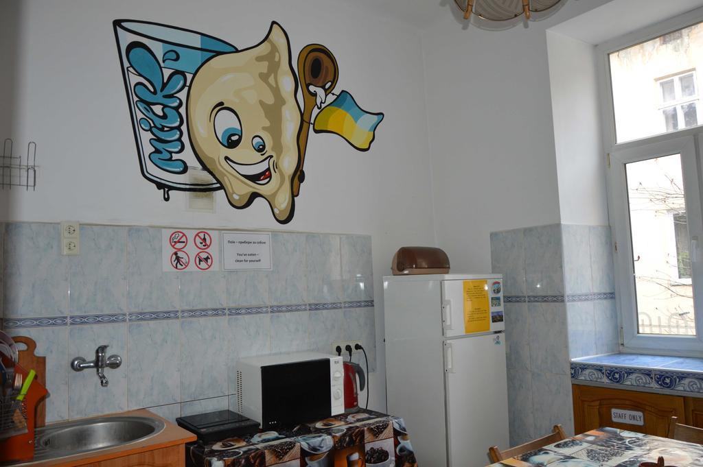 Lviv Lucky Hostel エクステリア 写真